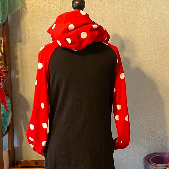 Cute black and red hoodie size medium - Picture 2 of 3